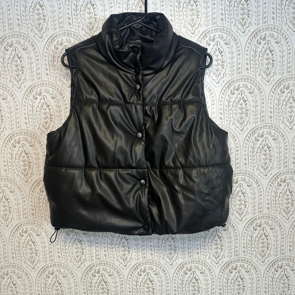No Boundaries Black Faux‎ Leather Puffer Vest Funnel Neck Snap Front Size L